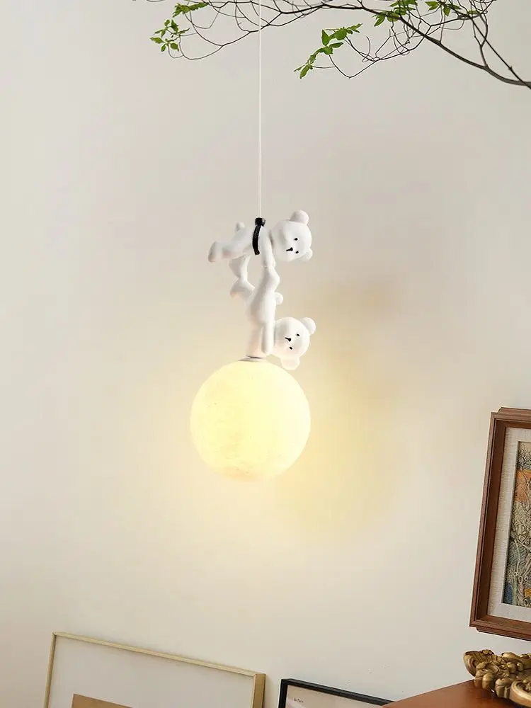 Baby Nursery Light Fixture - โคมไฟรูปหมีการ์ตูนสำหรับห้องเด็ก โคมไฟห้อยข้างเตียง โคมไฟเรซิ่นรูปหมีสำหรับห้องนอนเด็ก โคมไฟแขวนสำหรับเด็กผู้หญิงและเด็กผู้ชาย